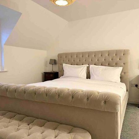 Serene Home Ideally Connected To Central London 브롬리 외부 사진