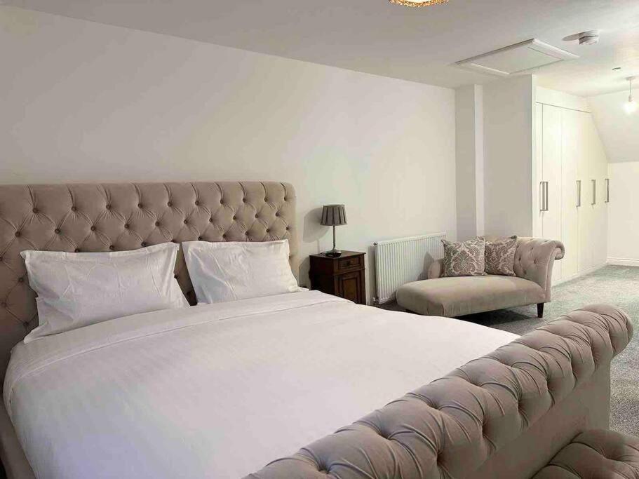 Serene Home Ideally Connected To Central London 브롬리 외부 사진